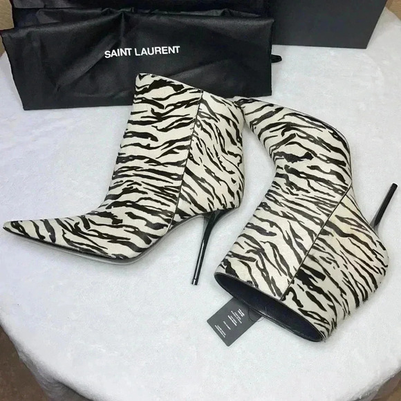 Saint Laurent Sz 7 black / white zebra print heel booties - Picture 2 of 11